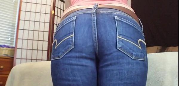  Aurelia farting in jeans 2